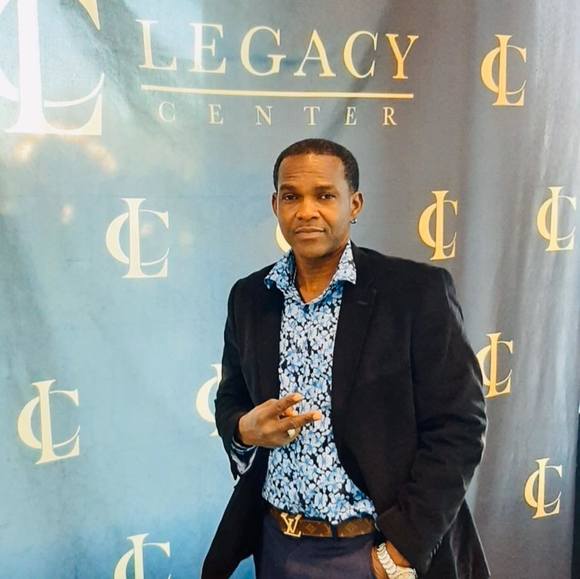 Meet your Posher, Ernest - Picture 1 of 1